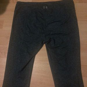 UNDER ARMOUR 4-Way Stretch Slim Fit Leggings